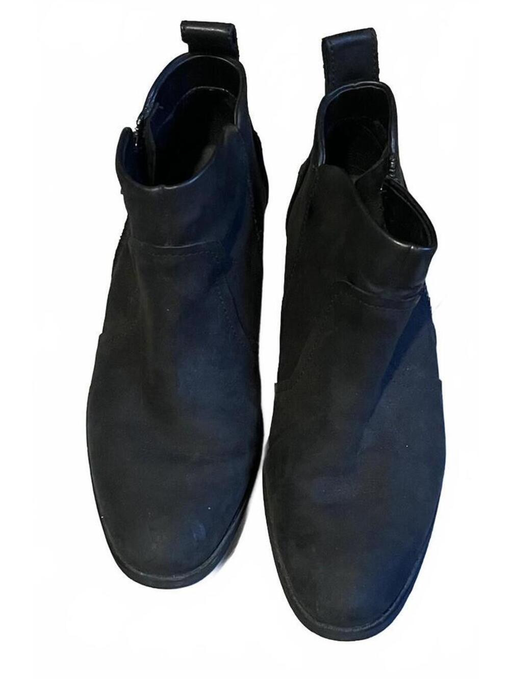 UGG Aureo II Black Nubuck Leather Ankle Zip Boots Women USA Size 7.5 EUR 38.5 - Picture 5 of 9